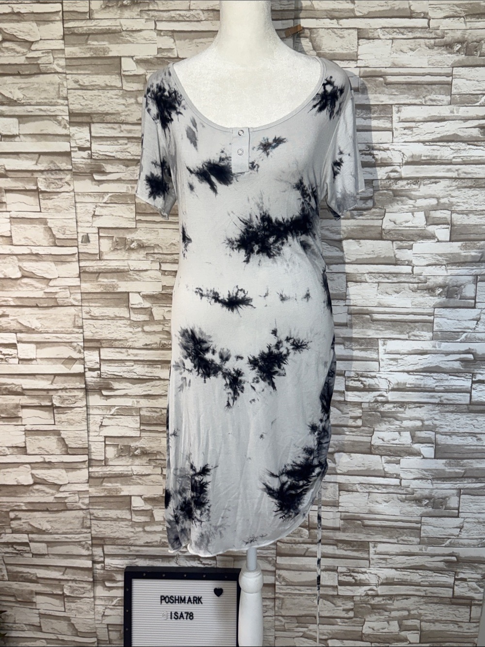 EARTHBOUND Black & Grey  Tie-Dye Henley Midi Dress